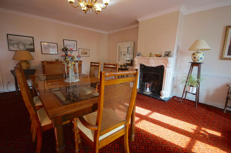 Demeure - 350 m² - 10 pièces