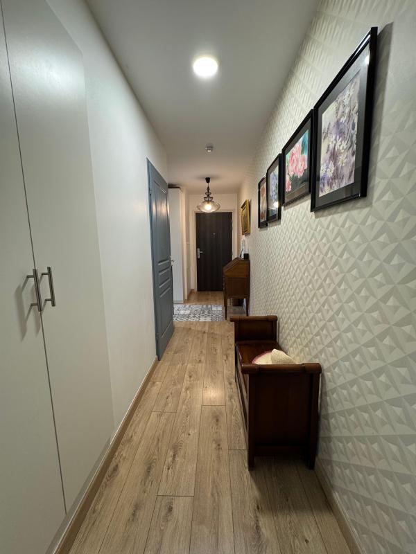 Appartement - 75 m² - 3 pièces