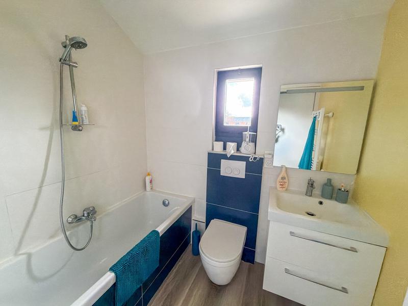 Maison - 100 m² - 5 pièces