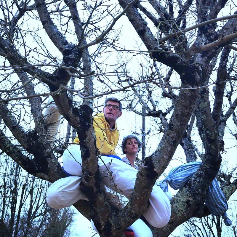 Sortie de résidence de « La solitude du polochon » par la Compagnie la Dyslexique