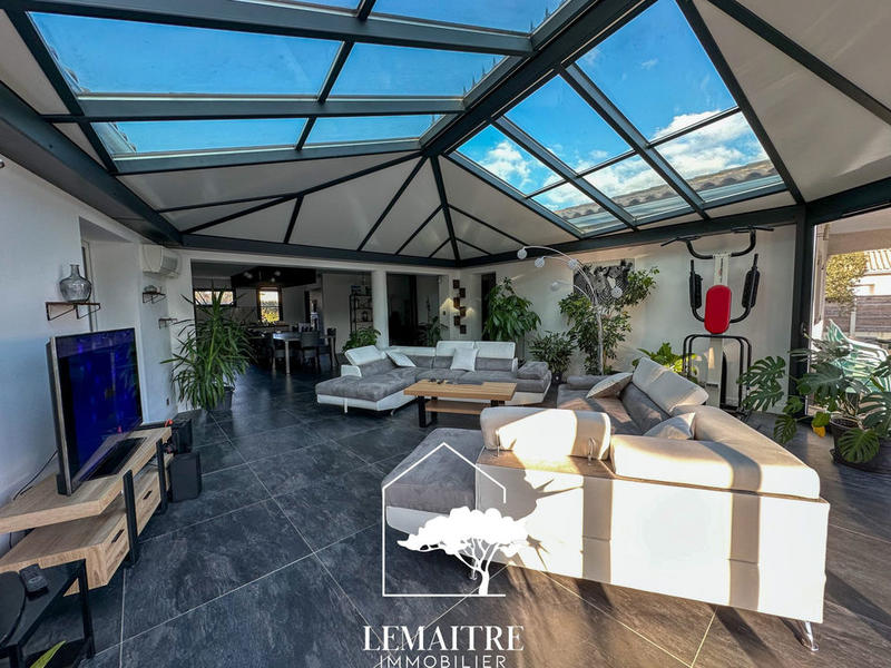 Maison - 174 m² - 5 pièces