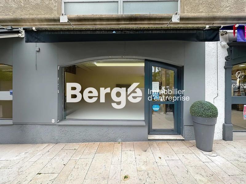 Local commercial - 67 m²