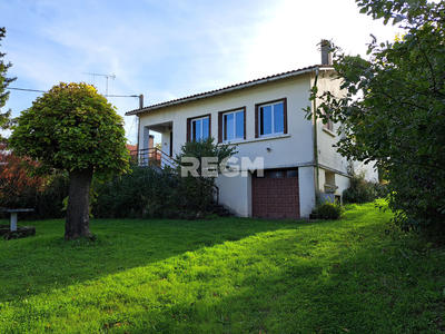 Maison - 106 m² - 5 pièces