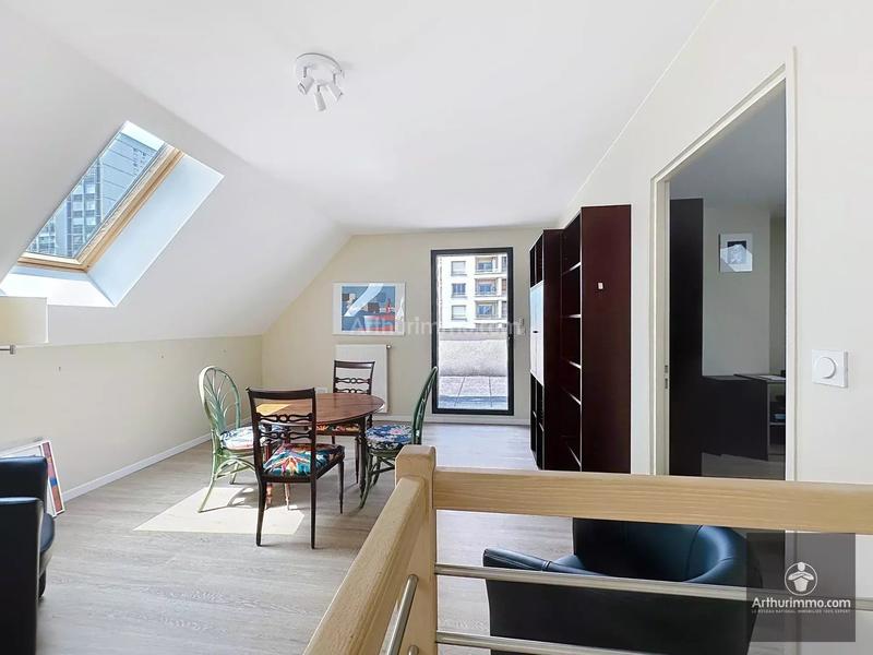 Appartement - 155 m² - 6 pièces