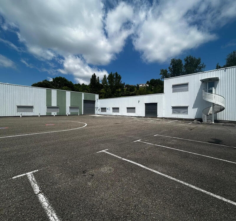 Local commercial - 6 500 m²