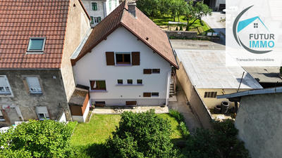 Maison - 95 m² - 5 pièces