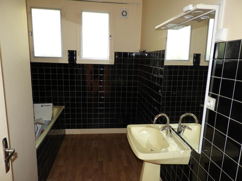 Maison - 95 m² - 6 pièces