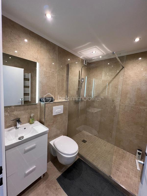 Studio - 27 m² - 1 pièce