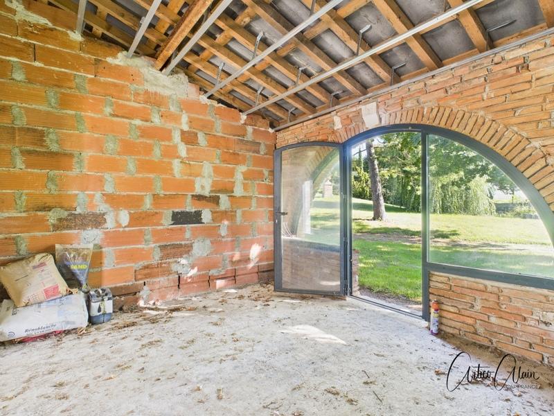 Propriété - 326 m² - 10 pièces