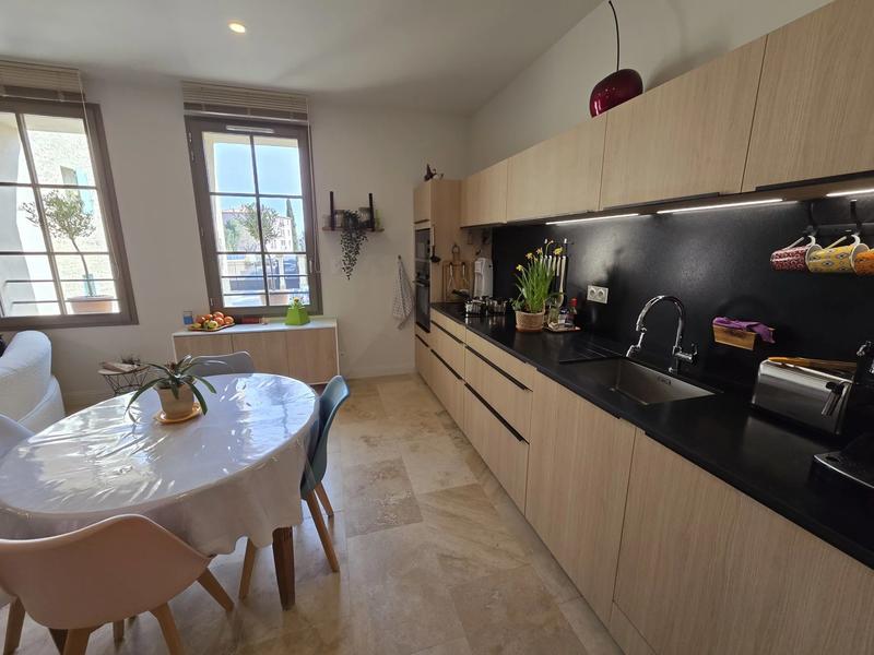 Appartement - 84 m² - 3 pièces