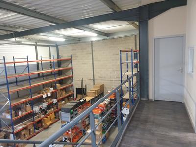 Bureau - 250 m² - 4 pièces