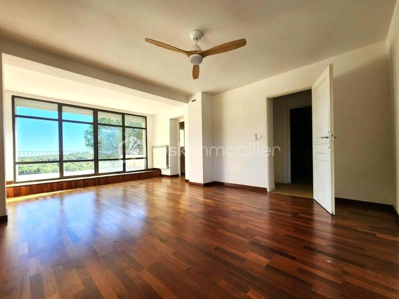 Villa - 192 m² - 7 pièces