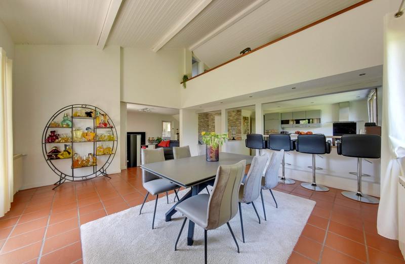 Maison - 161 m² - 6 pièces