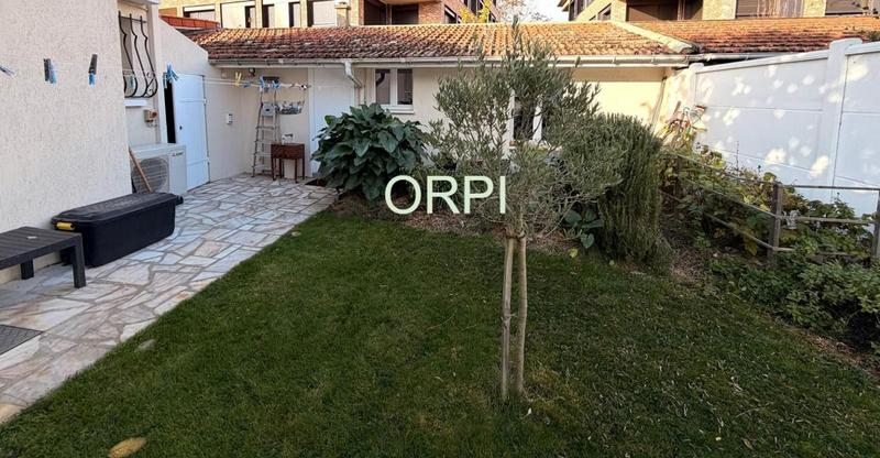 Maison - 158 m² - 8 pièces