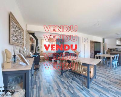 Maison traditionnelle - 96 m² - 6 pièces