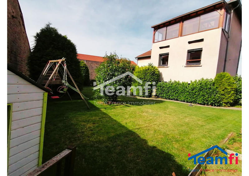 Maison - 265 m² - 10 pièces