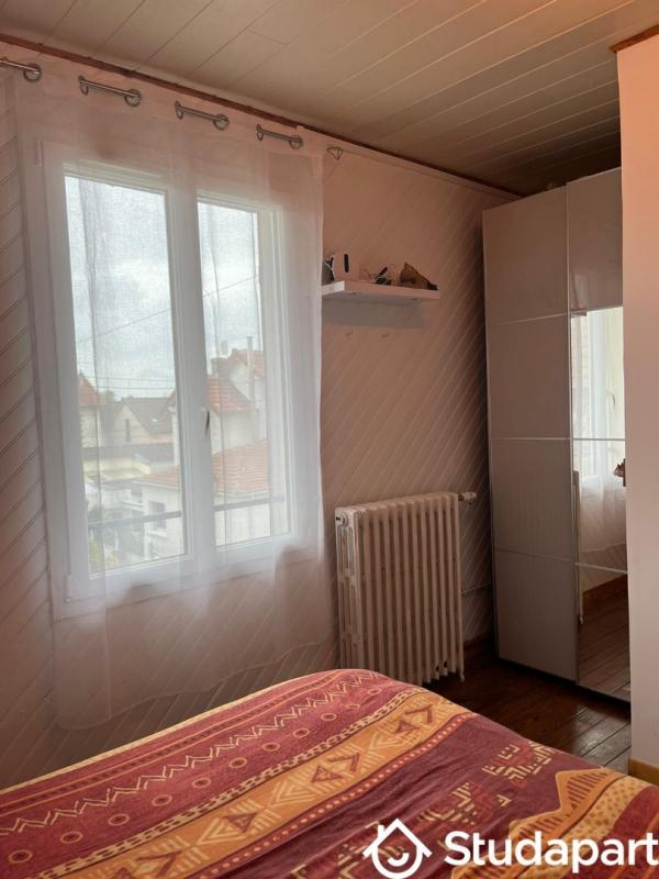 Chambre - 15 m² - 1 pièce