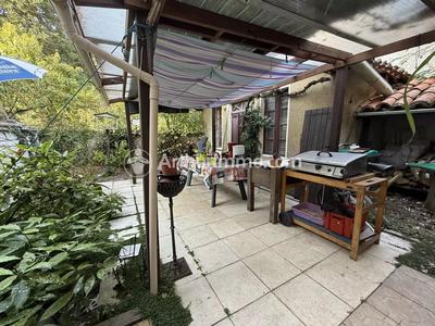 Maison - 121 m² - 7 pièces