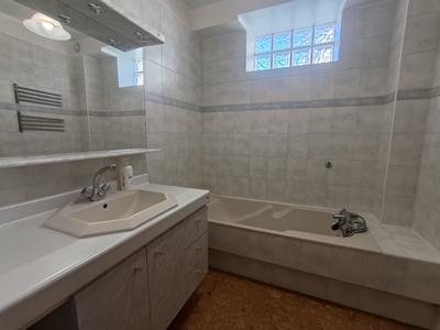 Maison - 155 m² - 9 pièces