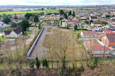 Terrain constructible - 814 m²