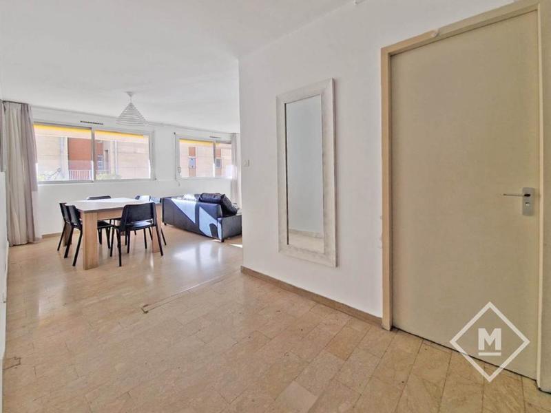 Appartement - 80 m² - 4 pièces