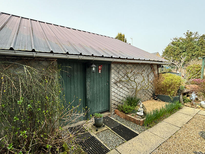 Maison - 140 m² - 7 pièces