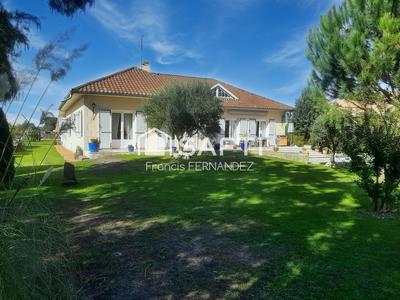 Maison - 159 m² - 6 pièces