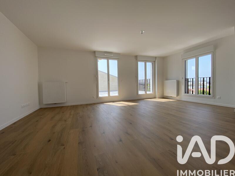 Appartement - 94 m² - 4 pièces
