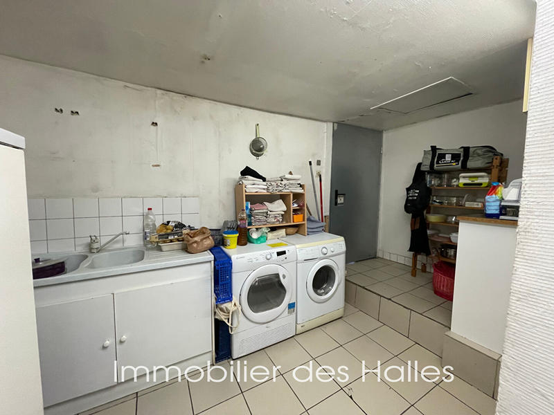Maison - 219 m² - 9 pièces