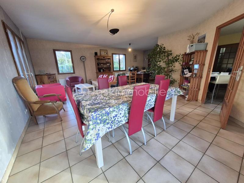 Maison - 188 m² - 7 pièces