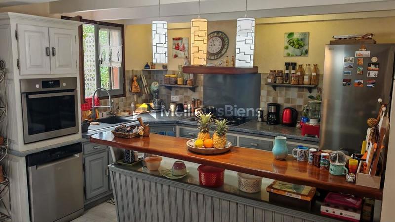 Maison - 167 m² - 6 pièces