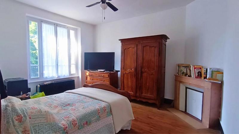 Demeure - 125 m² - 6 pièces