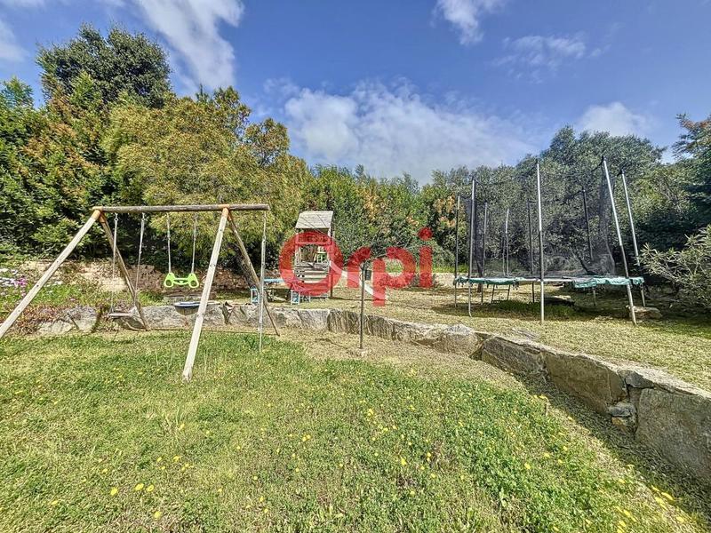 Maison - 142 m² - 5 pièces