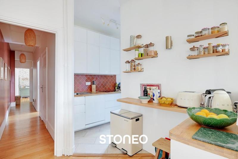 Appartement ancien - 81 m² - 4 pièces