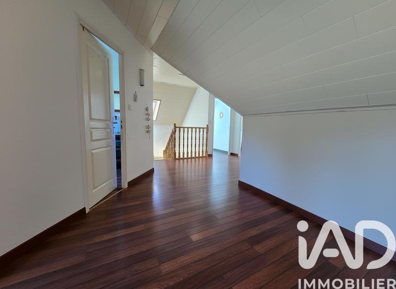 Maison - 214 m² - 6 pièces