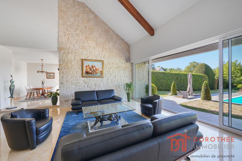 Villa - 248 m² - 8 pièces