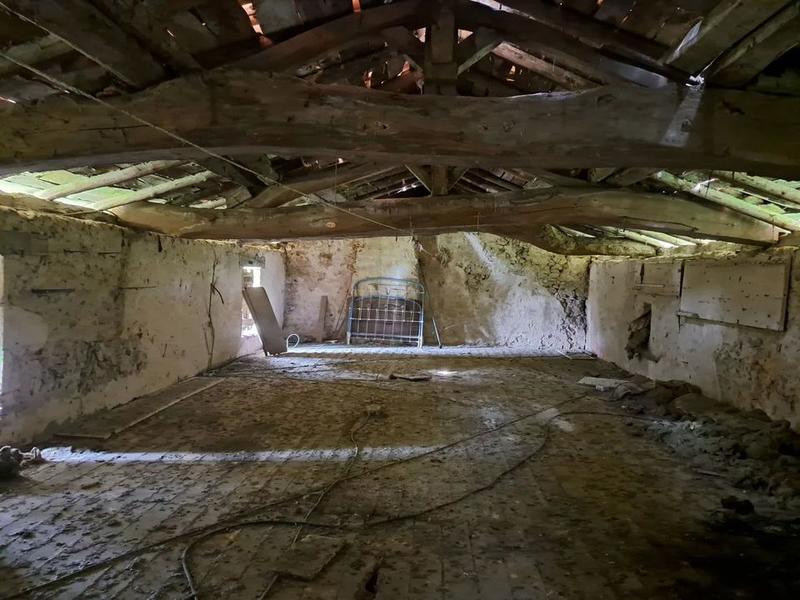 Maison - 250 m² - 4 pièces