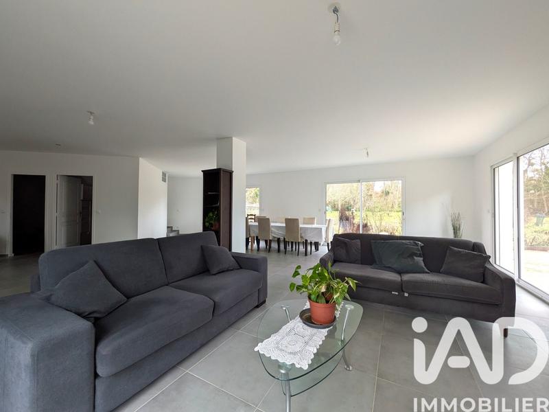 Maison - 190 m² - 7 pièces