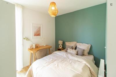 Chambre - 10 m² - 4 pièces