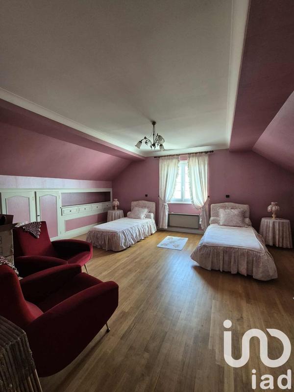 Maison - 157 m² - 8 pièces