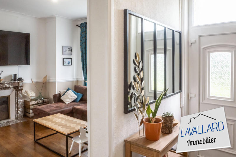 Maison traditionnelle - 110 m² - 7 pièces