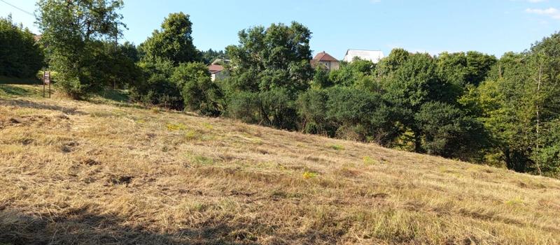 Terrain constructible - 2 740 m²