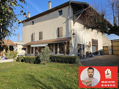 Maison - 230 m² - 6 pièces