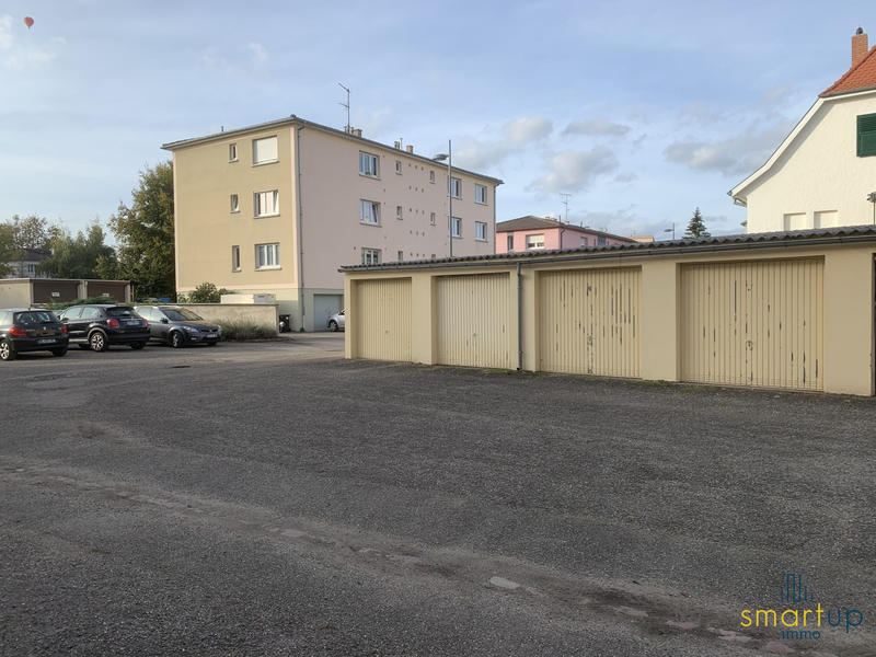 Parking / Garage - 13 m²