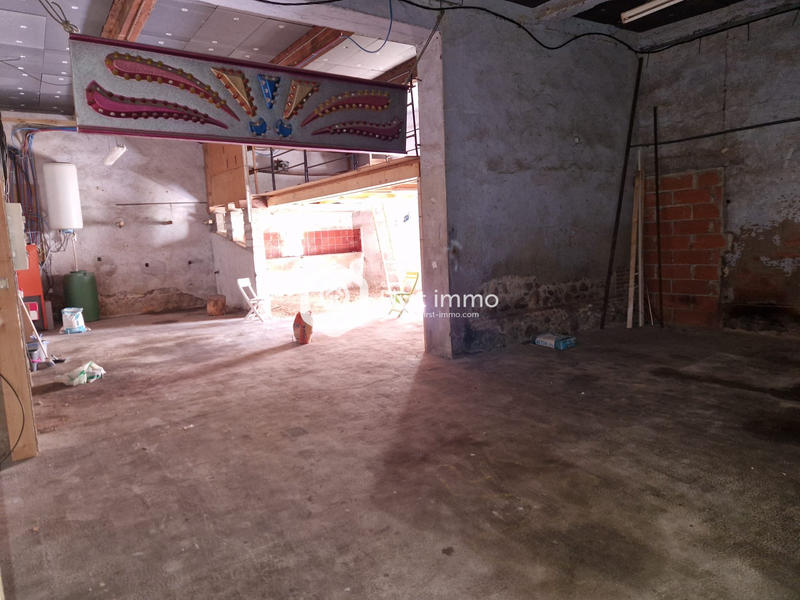 Appartement - 256 m² - 8 pièces