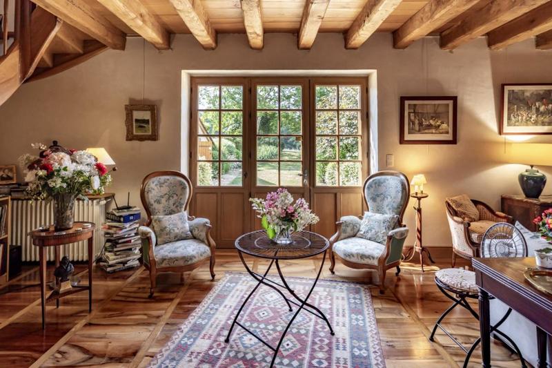 Maison - 320 m² - 8 pièces