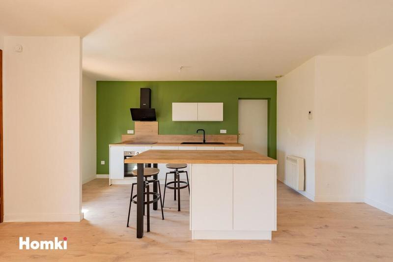 Maison - 93 m² - 5 pièces