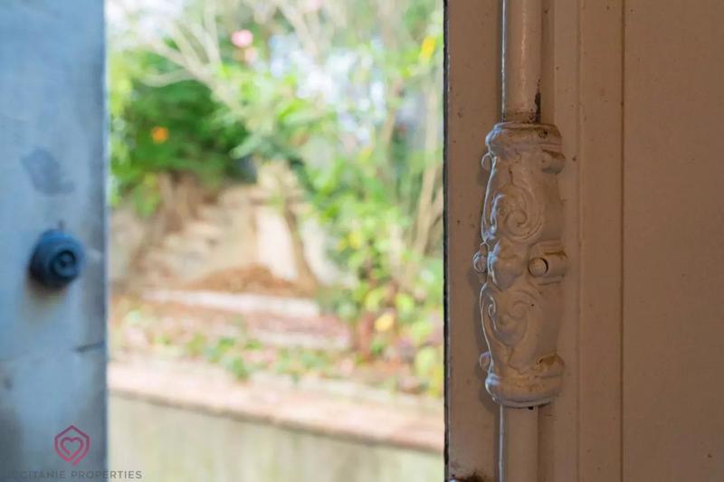 Maison de village - 282 m² - 8 pièces