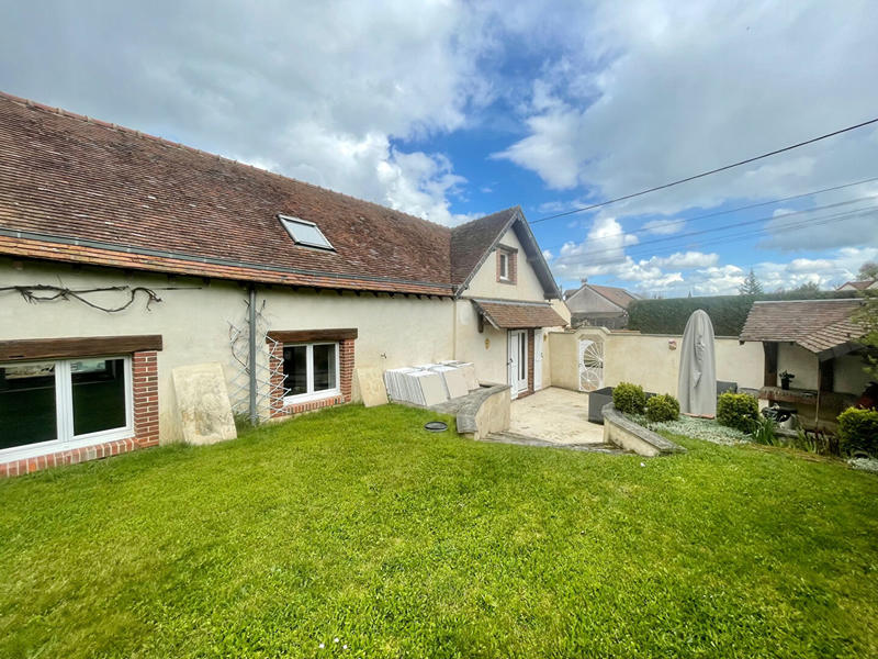 Maison - 200 m² - 8 pièces