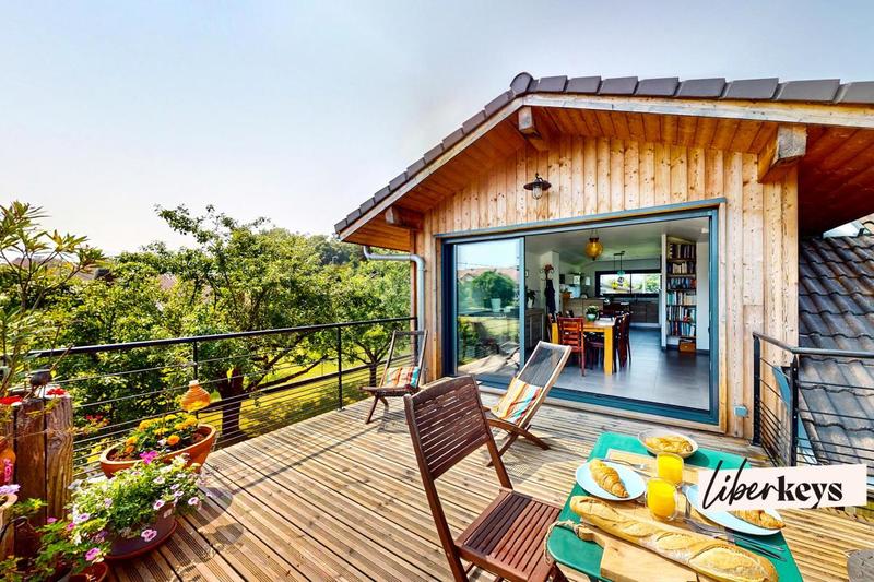 Appartement - 97 m² - 4 pièces